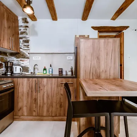Apartamento Ellafos Traditional Living